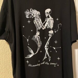 SHEIN Black Top with skull design sz xl